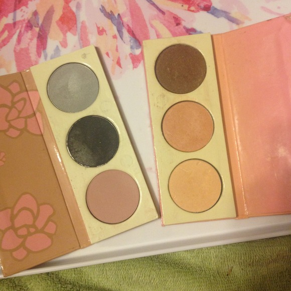 SOLD!! Stila! - Picture 2 of 4