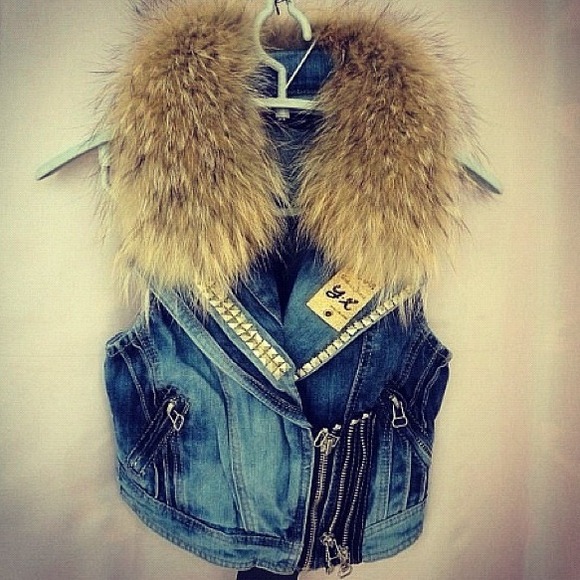 Vest - Picture 1 of 1
