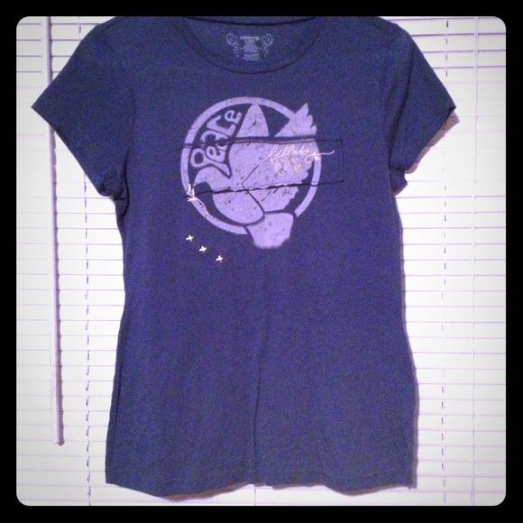 T-shirt.