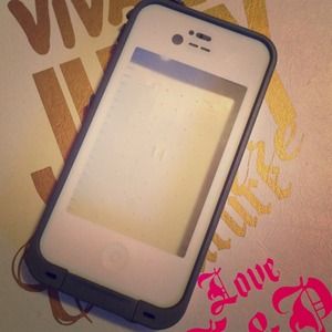 Life proof iPhone 4S case