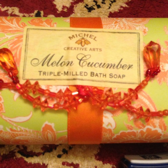 🌺SOLD🌺Triple - milled bath soap & nail files - Picture 2 of 4