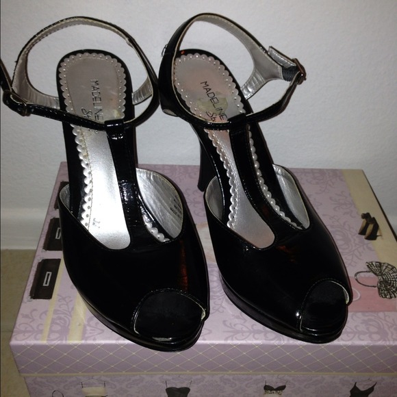 Peep toe heel - Picture 2 of 4