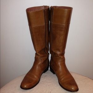 Just REDUCED!!Now $62 size. 9 Corsa Como boot