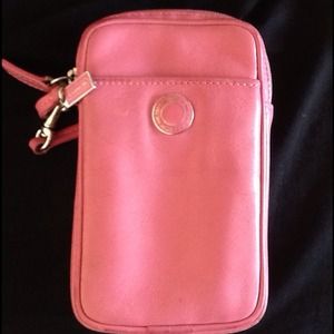 ✨TRADED✨*Authentic* Coach-Legacy universal case