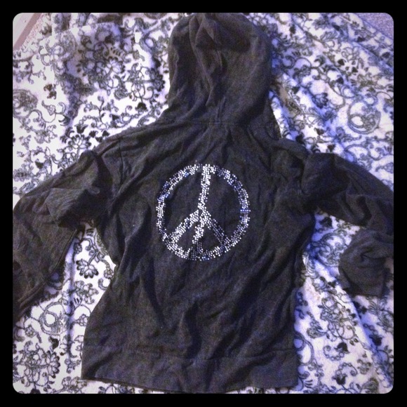 Grey/black faded sweatshirt w/ bling piece sign