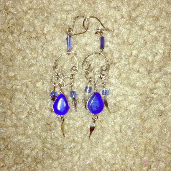 💙Blue sapphire dangle earrings💙 NWOT❗❗