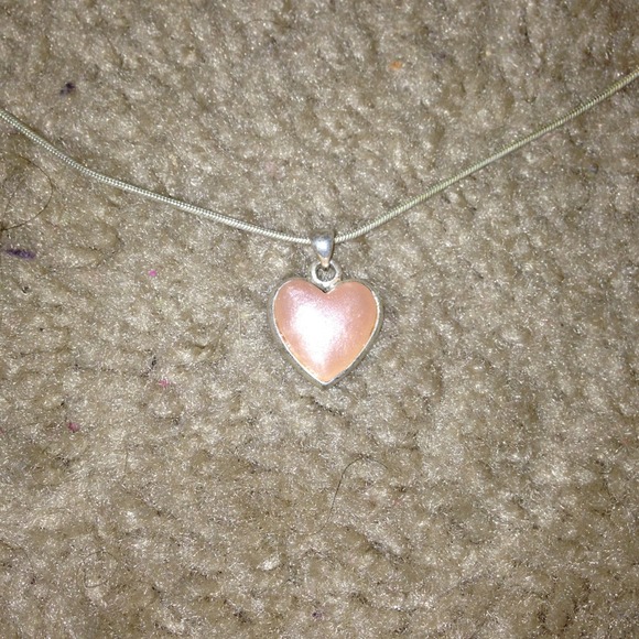 Silver light pink heart gem necklace. 💛Like New💛