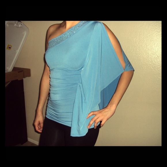 Beautiful comfortable top