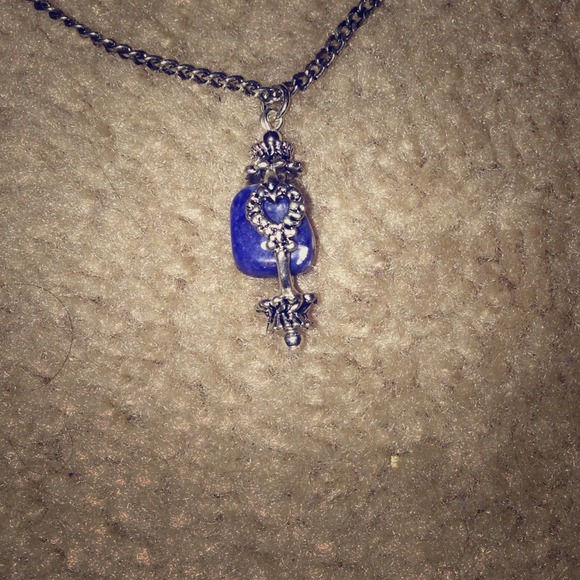 💙Silver with blue and small heart necklace. NWOT❗