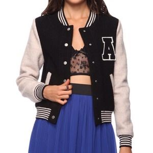 Forever 21 Jackets & Coats - 🚫SOLD🚫FOREVER21 Wool Blend Varsity Jacket Forever 21 Jackets & Coats - 🚫SOLD🚫FOREVER21 Wool Blend Varsity Jacket