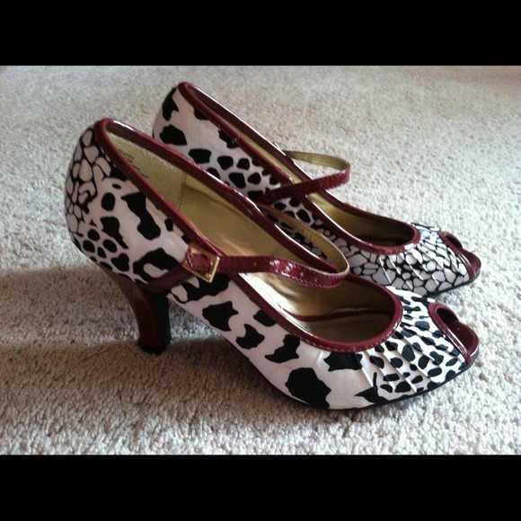 Madden girl animal print pumps