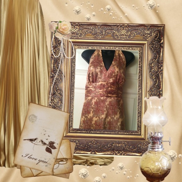 🔴🔴SOLD🔴🔴Halter Dress / Great Condition - Picture 2 of 3