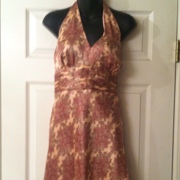 🔴🔴SOLD🔴🔴Halter Dress / Great Condition - Picture 3 of 3