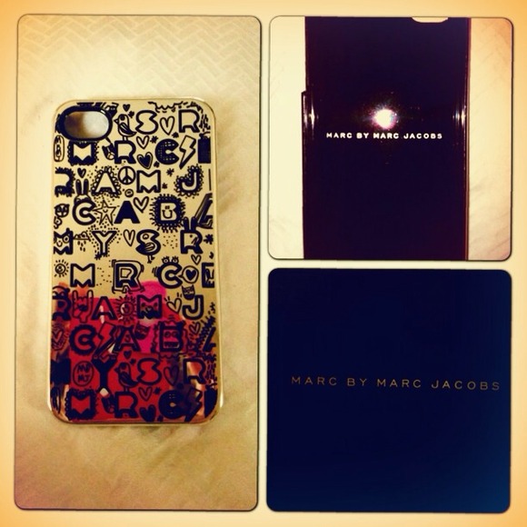 🚨🚨SOLD🚨🚨 MARC by MARC JACOBS iPhone 4S Case.