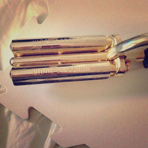 Vidal Sassoon double barrel curler
