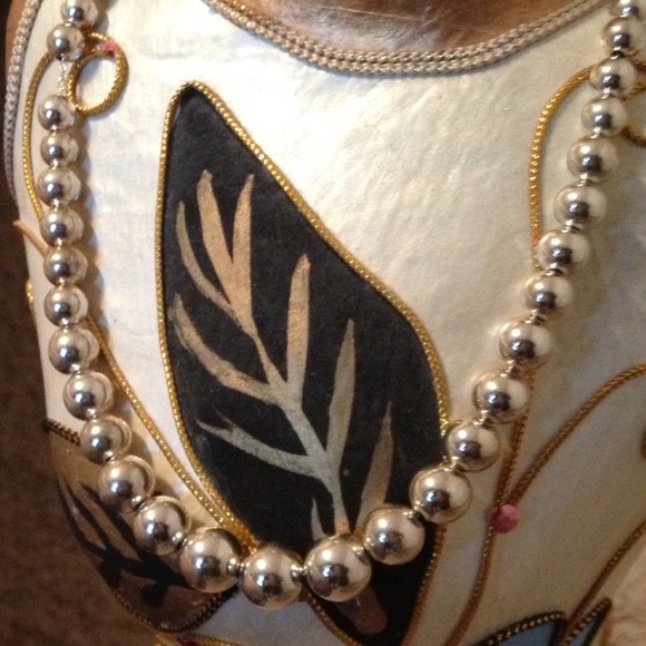 PRICE IS FIRM! Authentic Tiffany & Co. graduated beaded necklace - Picture 3 of 4