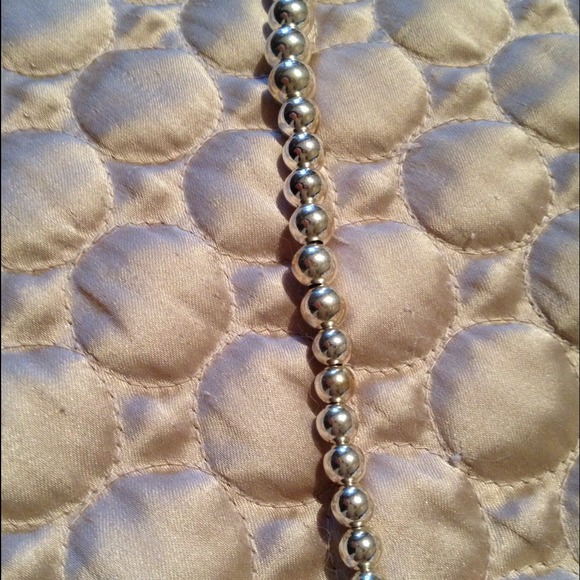 PRICE IS FIRM! Authentic Tiffany & Co. graduated beaded necklace - Picture 4 of 4