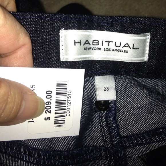 🍀SOLD🍀👖👖Habitual Jeans👖👖 - Picture 3 of 4