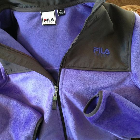 💜BRAND NEW💜Fila velour jacket💜🚨reduced!!🚨 - Picture 2 of 4