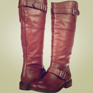 *BRAND NEW* DV by Dolce Vita Vegan Boots / Brown