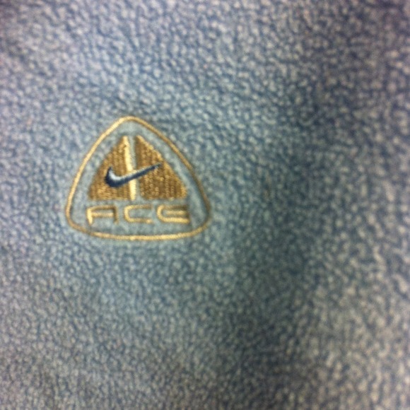 Nike jacket - Picture 2 of 3