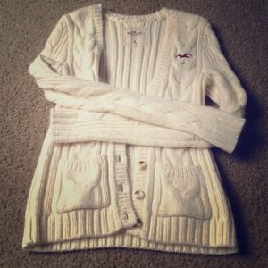 Hollister cable knit style sweater