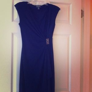 Royal jersey cocktail dress with brooch detail