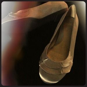 Audrey Brooke ballet flats