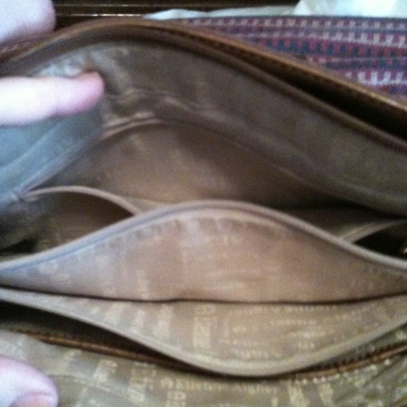 Etienne Aigner bag - Picture 3 of 4