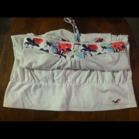Flower Hollister Tube Top - Picture 3 of 4