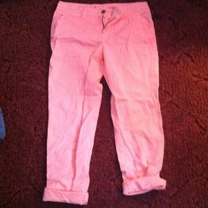 Light neon pink khaki capris from Gap NWOT