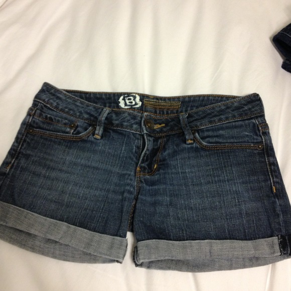 Bullhead jean shorts