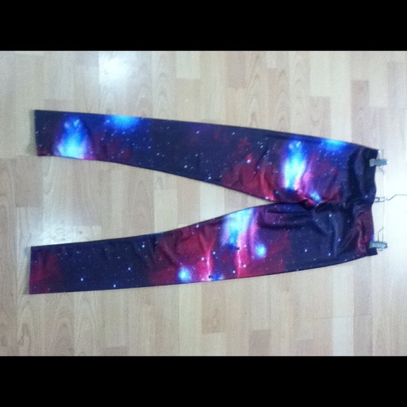 Dark Sky Galaxy Leggings - Picture 3 of 4