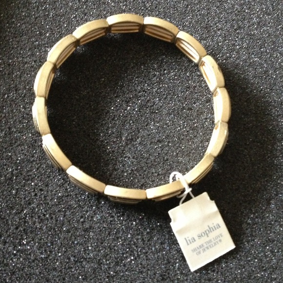 Bracelet - Picture 2 of 2