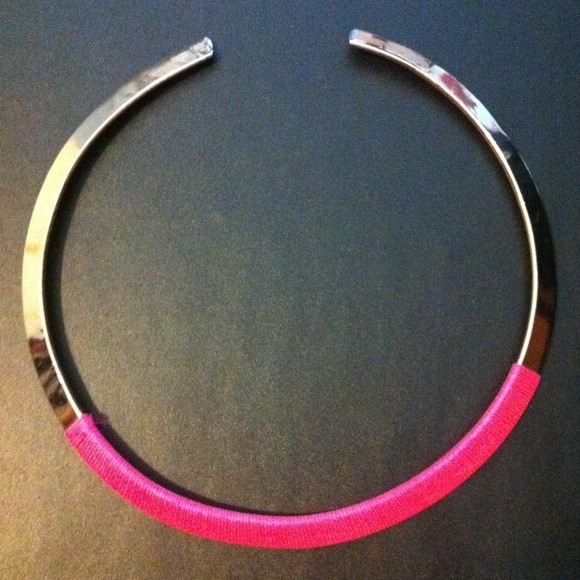 ❌SOLD❌Urban Outfitters necklace