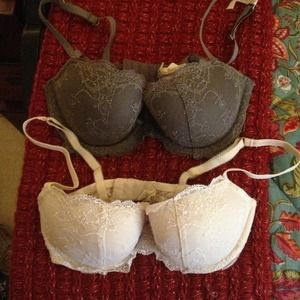 "Reduced&Bundle!"Brand new two Aerie bra's!