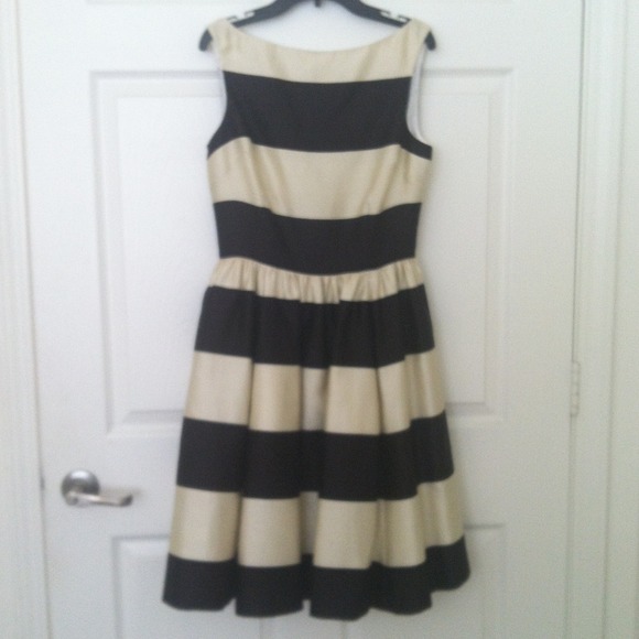 Great Kate spade dress!! Never worn!!