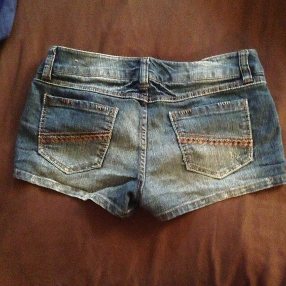 Traded - Picture 2 of 2