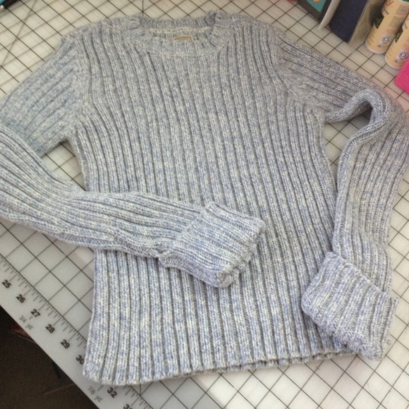 Bundle sweater, gloves & vest