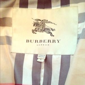 🌺Traded🌺BURBERRY London quilted coat.