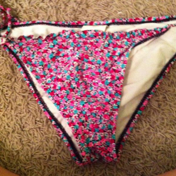 Roxy floral bikini - Picture 3 of 4