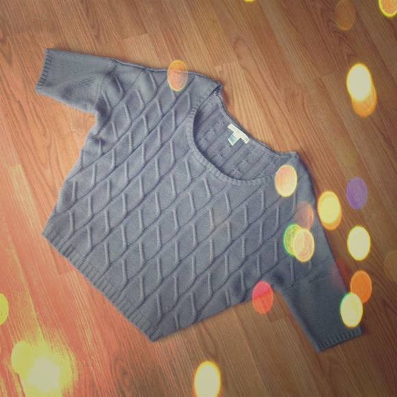 SOLD Love by Design gray cable knit sweater M