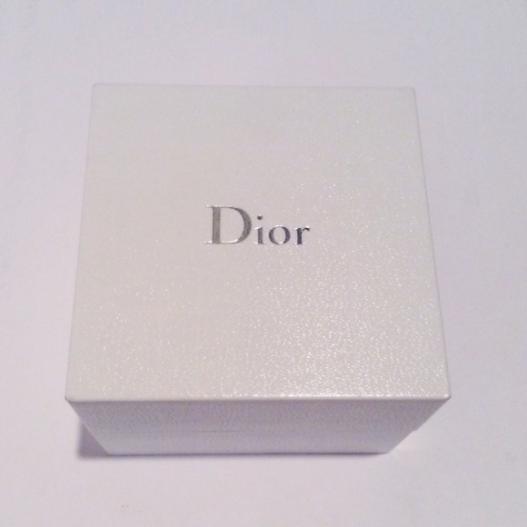 SOLD - Picture 4 of 4