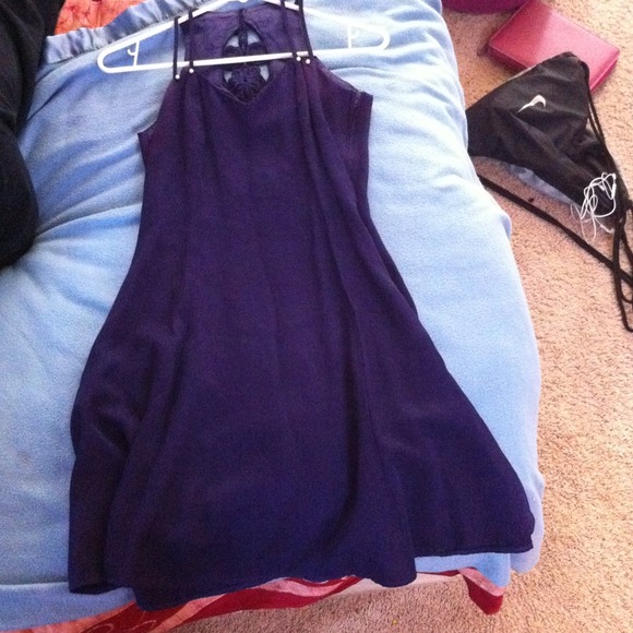Purple dress - Picture 2 of 4