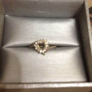 10K YG Diamond Heart Ring