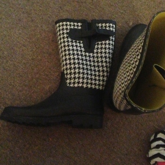 Rain boots
