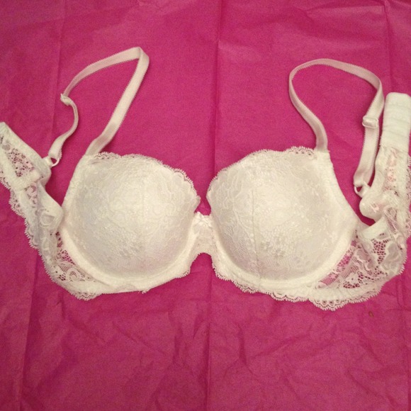 Victoria's Secret Bra! Dream Angels collection!