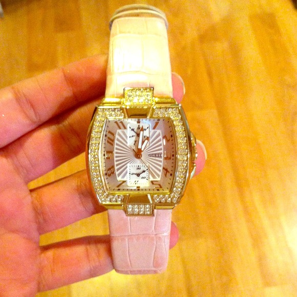 Brand new guess watch SOLD TO @clyde_a122 - Picture 1 of 4