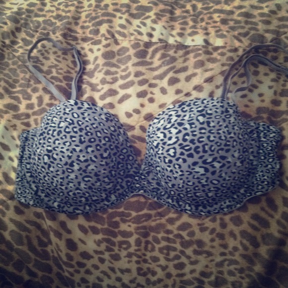 **traded** @holy_antonya Sexy leopard bra
