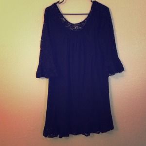 ⭐Reserved⭐Black Dress / lace detailing